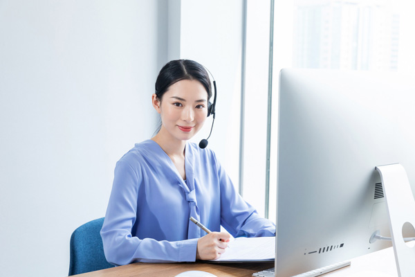 企业上线在线呼叫中心电话系统预判客户问题，服务效率直线上升