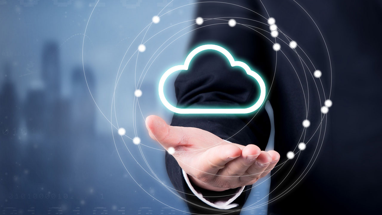 聊天机器人接口丰富灵活转换，发挥数字化优势千人千面